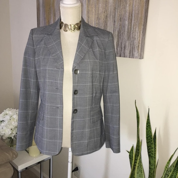 Le Suit size 6 - Picture 3 of 4